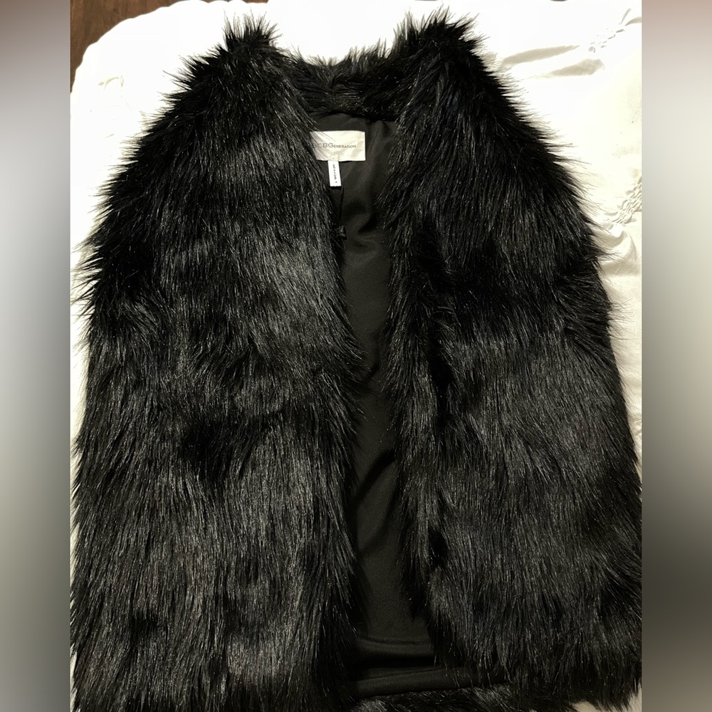 Fur vest